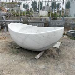 white marble bathroom bathtub